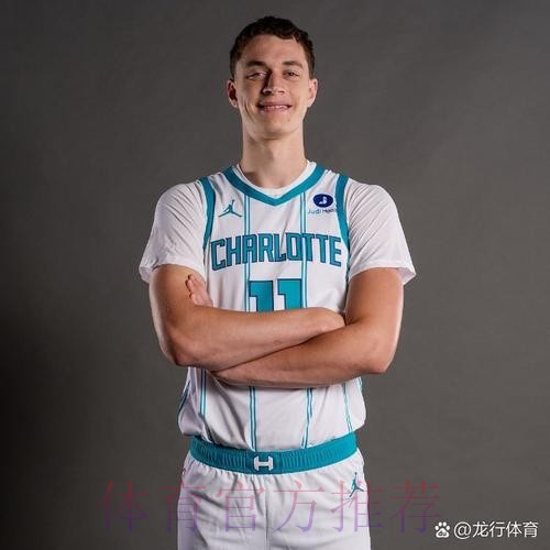 高效！卡尔克布伦纳全场投篮10中8，得到17分6篮板1助攻